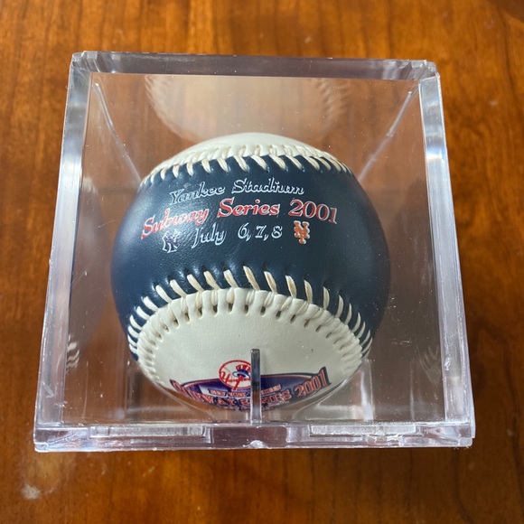 Other - 2001 MLB Subway Series Promotional Baseball